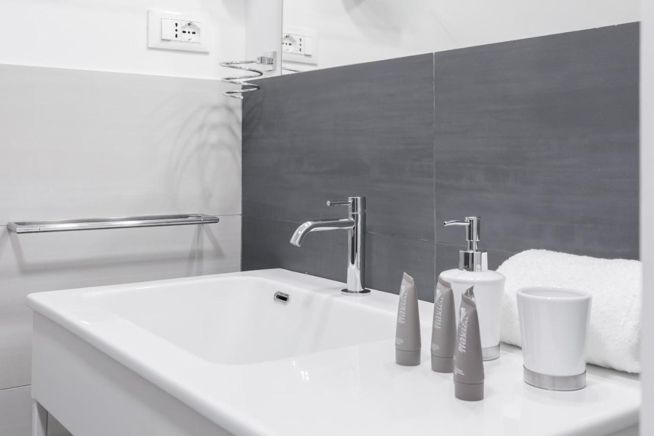 Amoretti Apartment, 6 Persone, 3 Camere, 2 Bagni, Balcone, Wi-Fi, Metro B Monti Tiburtini Roma Dış mekan fotoğraf